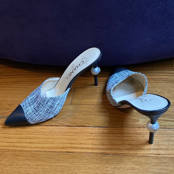 Gorgeous Chanel Tweed Shoes with Pearl!! - Picture 7 of 7